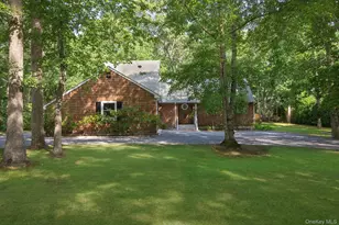 138 A Montauk Hwy, Westhampton, NY 11977 - Photo 2