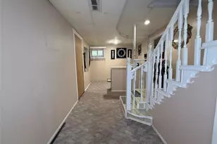 5255 Main St, South Fallsburg, NY 12733 - Photo 32