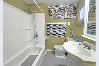 113 Berkeley Avenue, Selden, NY 11784 - Photo 14