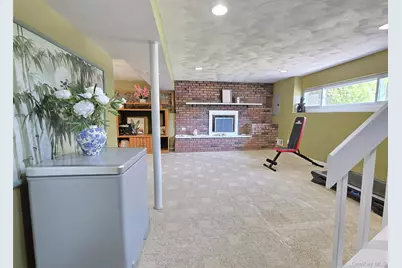 113 Berkeley Avenue, Selden, NY 11784 - Photo 12