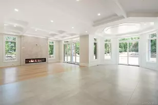 12 Quaker Ridge Dr, Brookville, NY 11545 - Photo 16