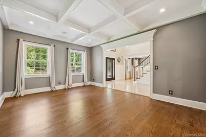 33 Bacon Road, Saint James, NY 11780 - Photo 8