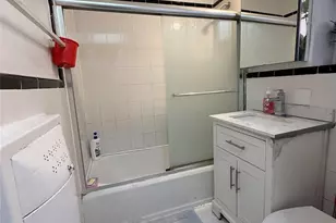 165-20 Highland Ave, Jamaica, NY 11432 - Photo 10