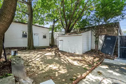 8010 59th Street, Glendale, NY 11385 - Photo 4