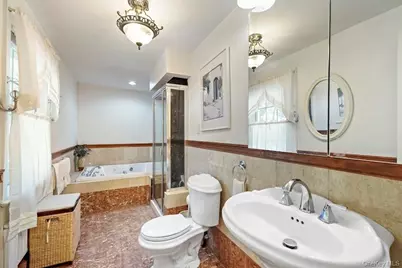 32 Parkway Circle, Mount Vernon, NY 10552 - Photo 14