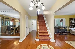 32 Parkway Cir, Mount Vernon, NY 10552 - Photo 2