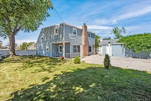 159 Spring Ln, Levittown, NY 11756 - Photo 2