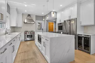 20 Hendrick Ave, Glen Cove, NY 11542 - Photo 10