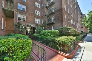 65-74 Saunders St, Rego Park, NY 11374 - Photo 2