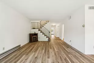 102 Gotham Way, Saint James, NY 11780 - Photo 18