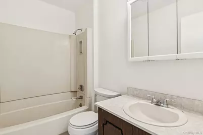 102 Gotham Way, Saint James, NY 11780 - Photo 28