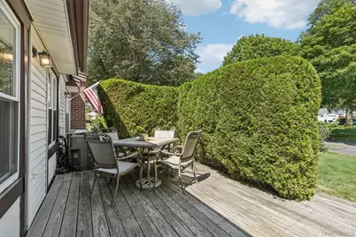 102 Gotham Way, Saint James, NY 11780 - Photo 32