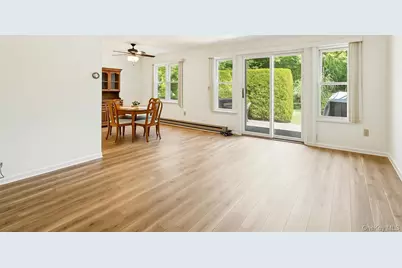 102 Gotham Way, Saint James, NY 11780 - Photo 14