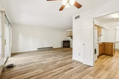 102 Gotham Way, Saint James, NY 11780 - Photo 12