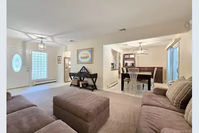 3 Ross Court, Manorville, NY 11949 - Photo 8