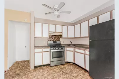 1567 Longfellow Avenue, Bronx, NY 10460 - Photo 14