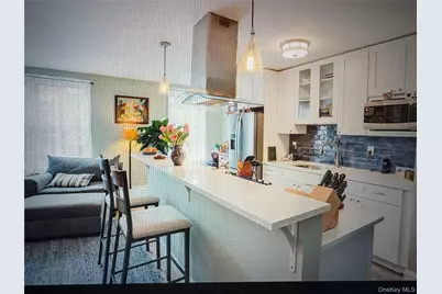 68-15 Selfridge Street 68-15 Selfridge Street #5G, Forest Hills, NY 11414 - Photo 4