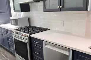 114-28 208th St, Cambria Heights, NY 11411 - Photo 32