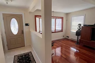 114-28 208th St, Cambria Heights, NY 11411 - Photo 30