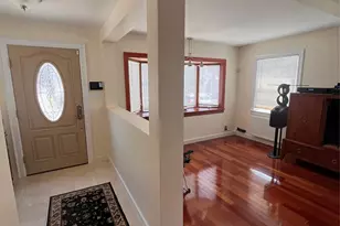 114-28 208th St, Cambria Heights, NY 11411 - Photo 20