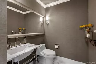 10 City Pl, White Plains, NY 10601 - Photo 14