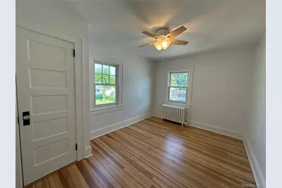 40 Smith Street, Glen Cove, NY 11542 - Photo 12