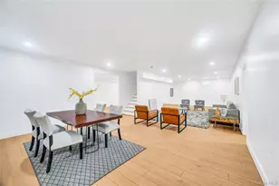 2497 Tonquin St, East Meadow, NY 11554 - Photo 20