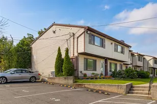 40 Raily Ct, New York, NY 10312 - Photo 30