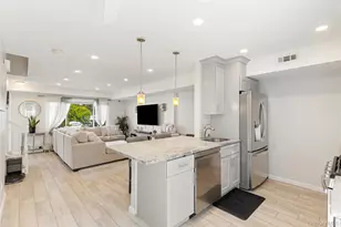 40 Raily Ct, New York, NY 10312 - Photo 2