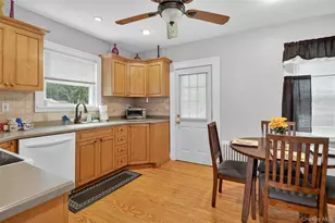 49 Country Rd, Medford, NY 11763 - Photo 12