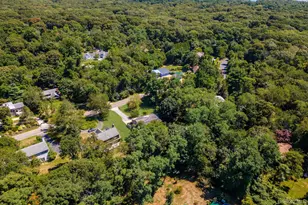 10 Strawberry Ln, Shelter Island, NY 11964 - Photo 34