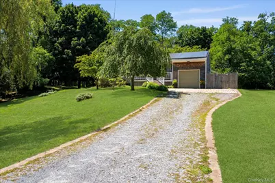 10 Strawberry Lane, Shelter Island, NY 11964 - Photo 4