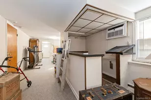 635 Hempstead Ave, West Hempstead, NY 11552 - Photo 8