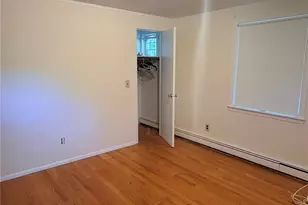 7 Dickinson Ave, East Northport, NY 11731 - Photo 10