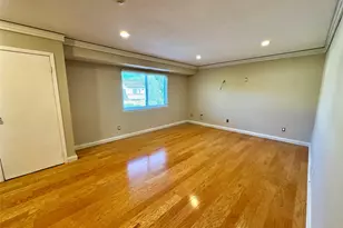 138 N Pointe Circle, Coram, NY 11727 - Photo 2