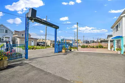 155-83 Bayview, Rosedale, NY  - Photo 2