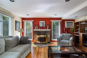 27 Beverly Rd, Farmingdale, NY 11735 - Photo 4