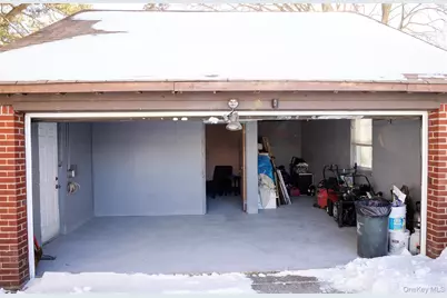 130 Balsam Lane, Levittown, NY 11756 - Photo 8