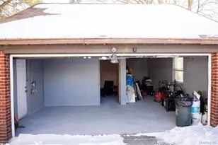 130 Balsam Ln, Levittown, NY 11756 - Photo 8