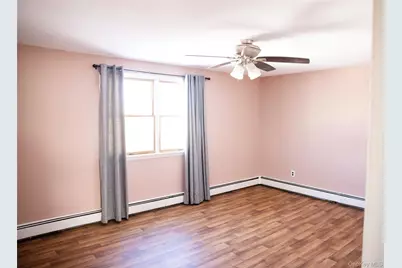 130 Balsam Lane, Levittown, NY 11756 - Photo 6