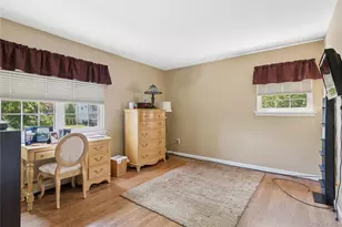 7 Mark Ln, Farmingville, NY 11738 - Photo 14