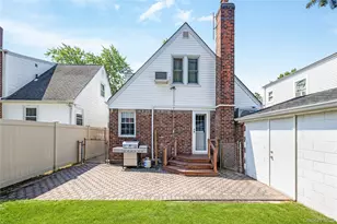 15 Stewart Ave, Garden City, NY 11530 - Photo 8