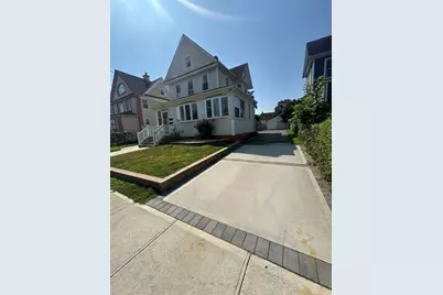 92 Leonard Avenue, Freeport, NY 11520 - Photo 8