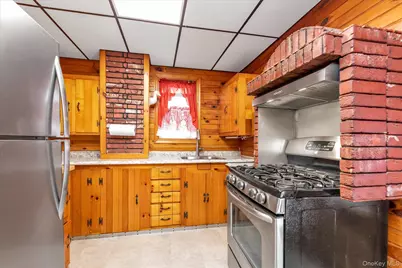 154 Park Avenue, Williston Park, NY 11596 - Photo 8