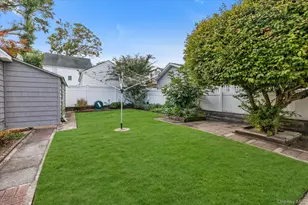 154 Park Ave, Williston Park, NY 11596 - Photo 20