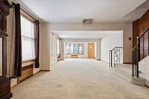 72-14 72nd Pl, Glendale, NY 11385 - Photo 10