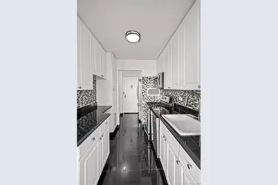 4555 Henry Hudson Parkway #A908, Bronx, NY 10471 - Photo 4