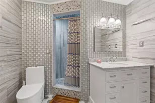 4 Marisa Ct, Bronx, NY 10465 - Photo 18