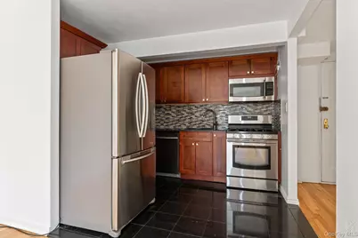 87-10 34th Avenue #1F, Jackson Heights, NY 11372 - Photo 8