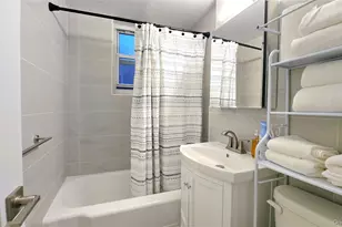 220 Pelham Rd, New Rochelle, NY 10805 - Photo 12